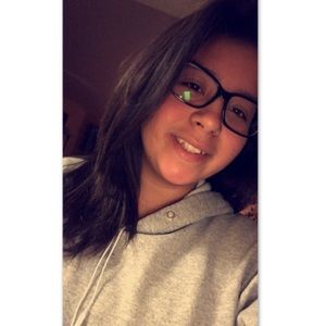 Meet your Posher, Victoria